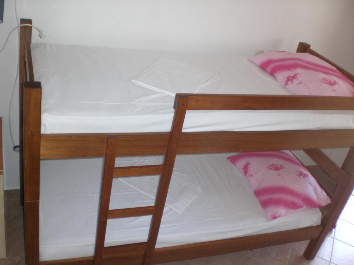 Apartmani Vesna Vir Bagian luar foto
