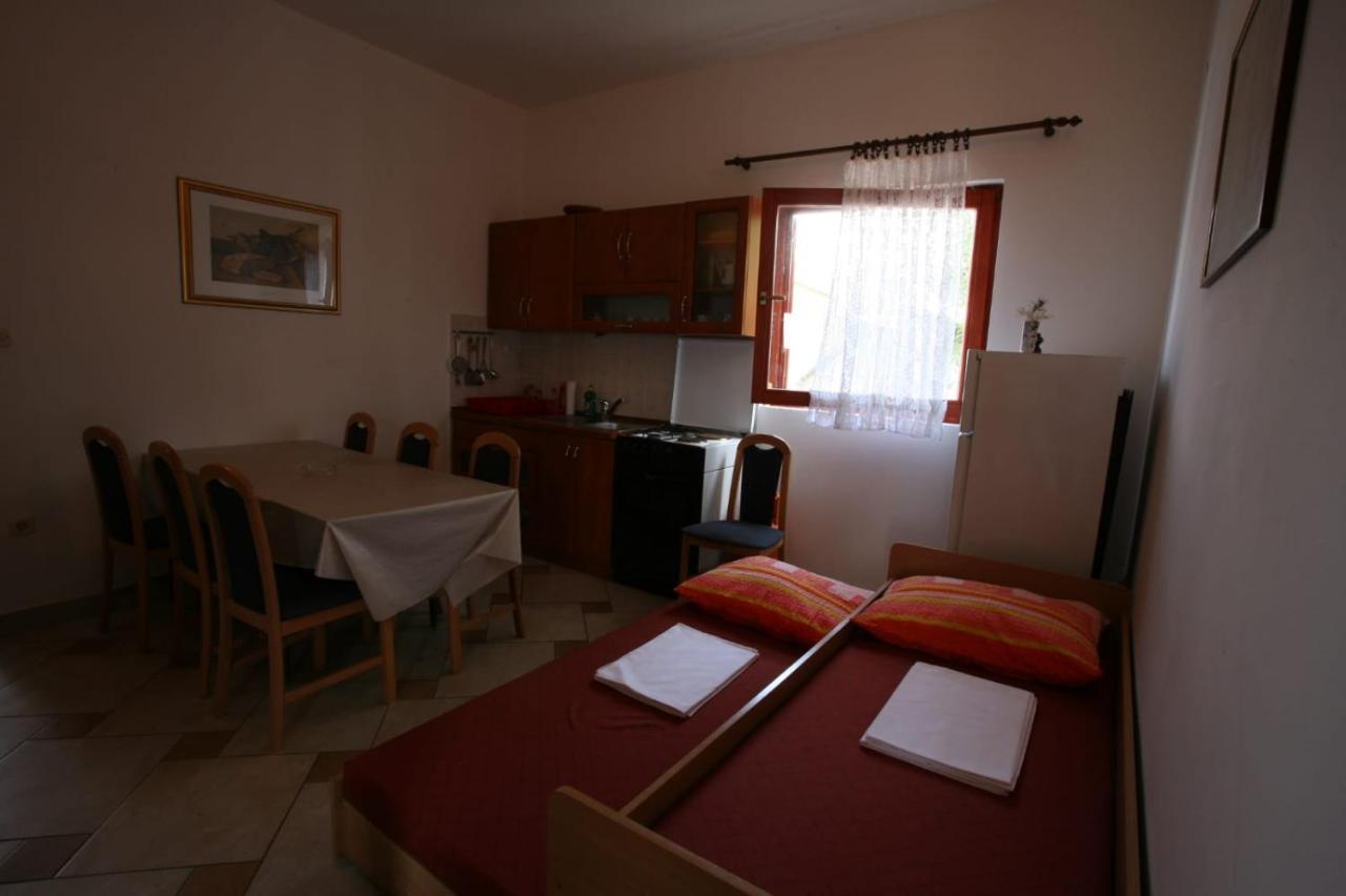 Apartmani Vesna Vir Bagian luar foto