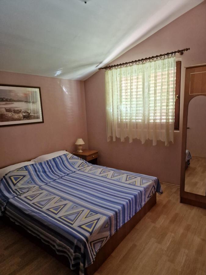 Apartmani Vesna Vir Bagian luar foto